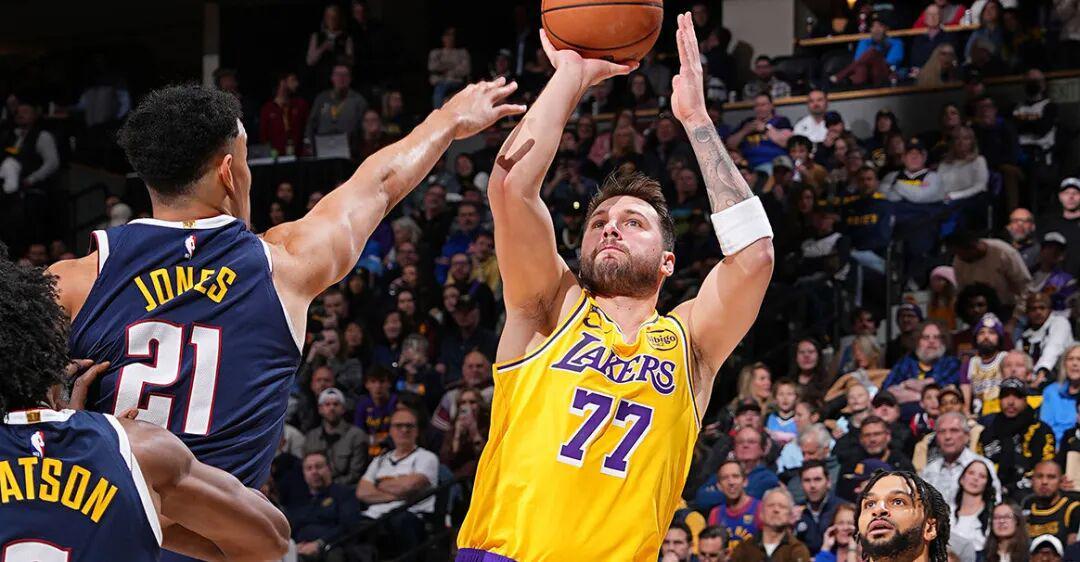 kaiyun-高情商：不会交易，低情商：没人要！七七到湖人后，掘金还没赢过湖人！