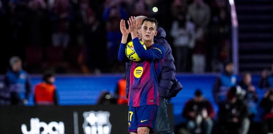 开云体育下载入口-世体：加拉塔萨雷有意卡萨多，但球员想留在巴萨