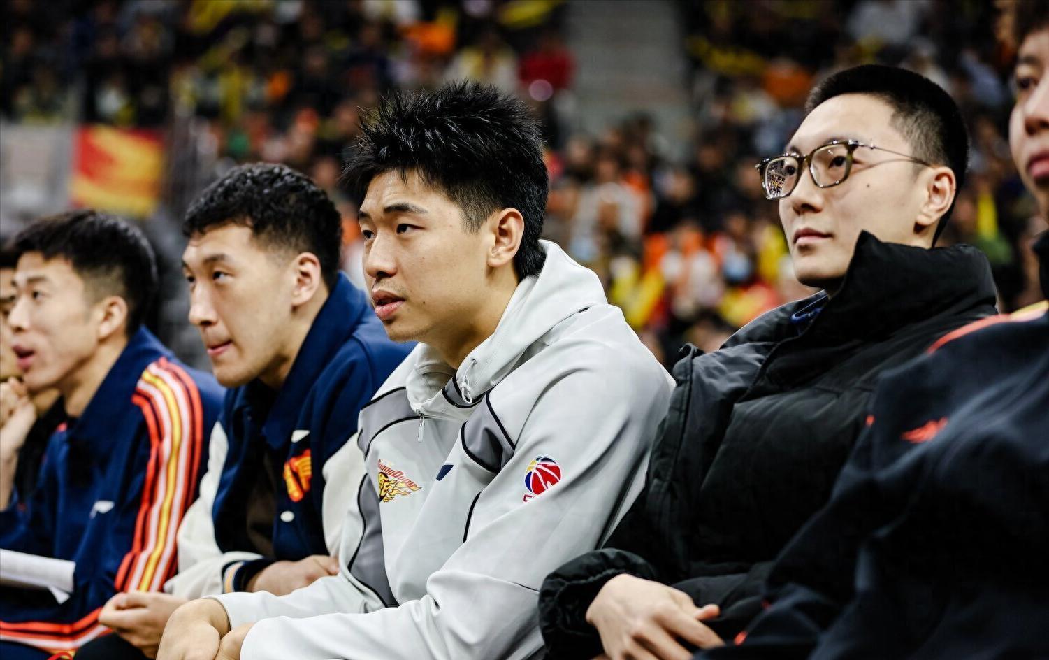 开云体育下载入口-广东队新王牌复出！名气不输易建联，杜锋有3难题，焦泊乔有体会