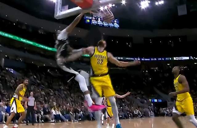 开云app-23分钟31+14！反关节猛人！字母太疯狂了！